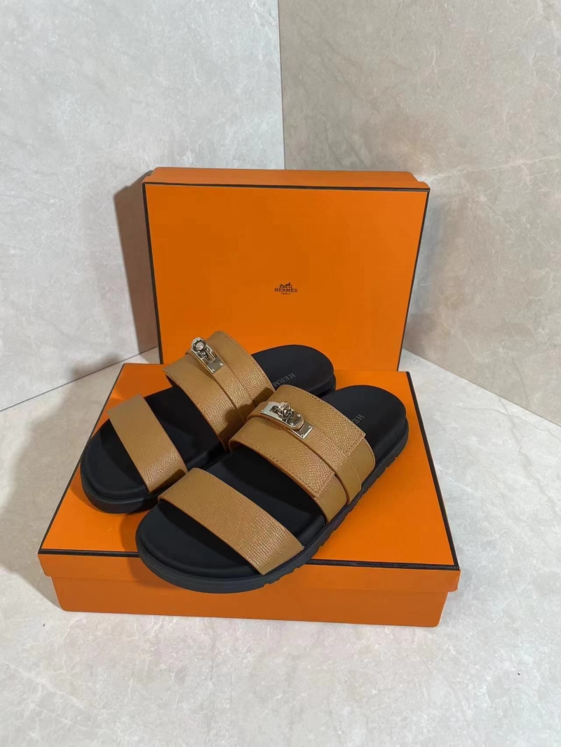 H**mes slippers